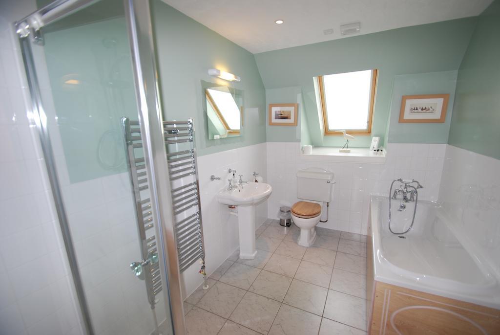 Dunlichity House Bed And Breakfast Inverness Room photo