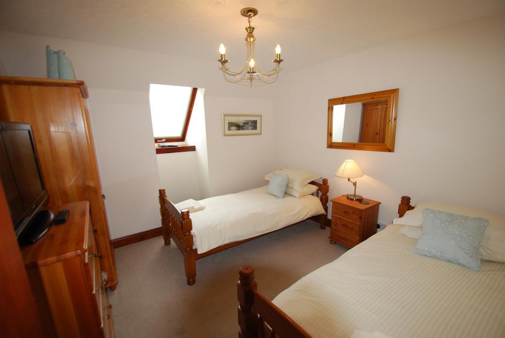 Dunlichity House Bed And Breakfast Inverness Room photo